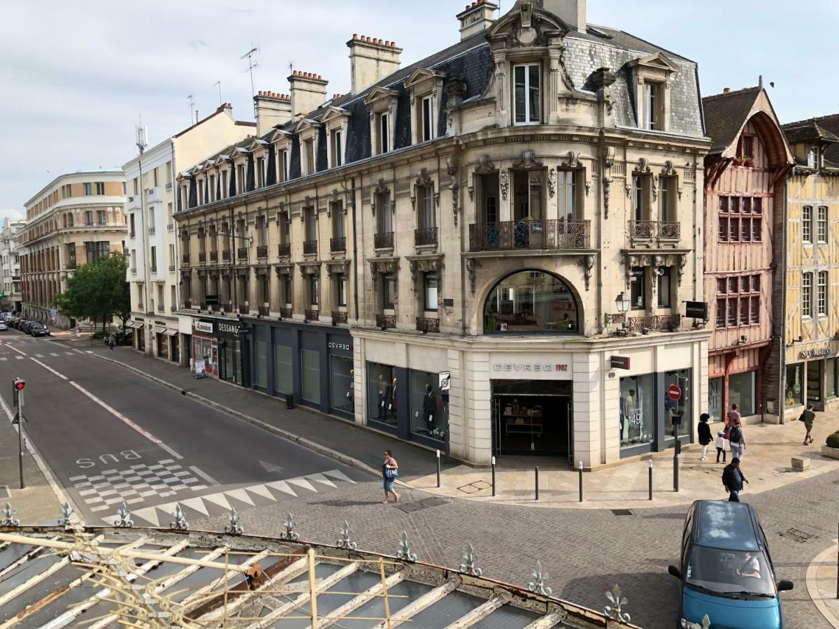 Ferienwohnung Le plein centre Troyes Exterior foto