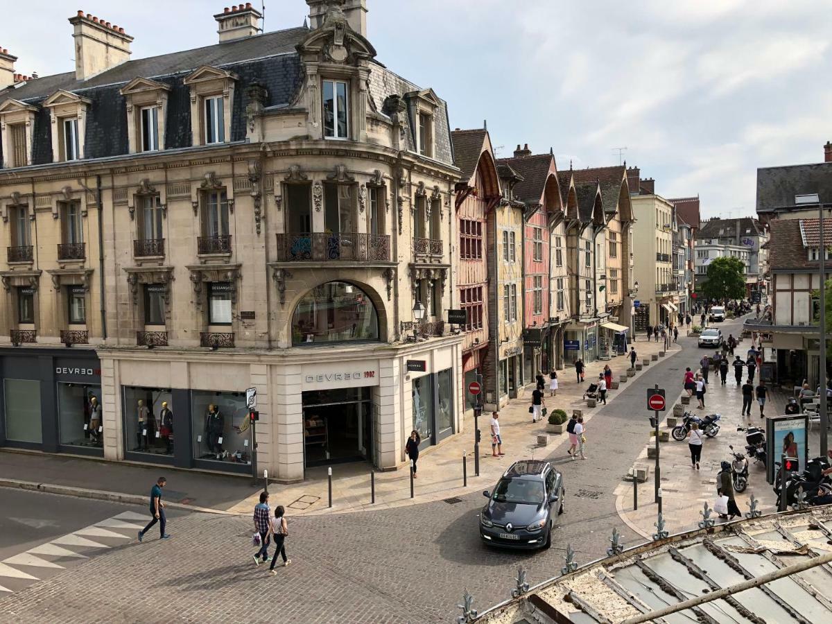 Ferienwohnung Le plein centre Troyes Exterior foto